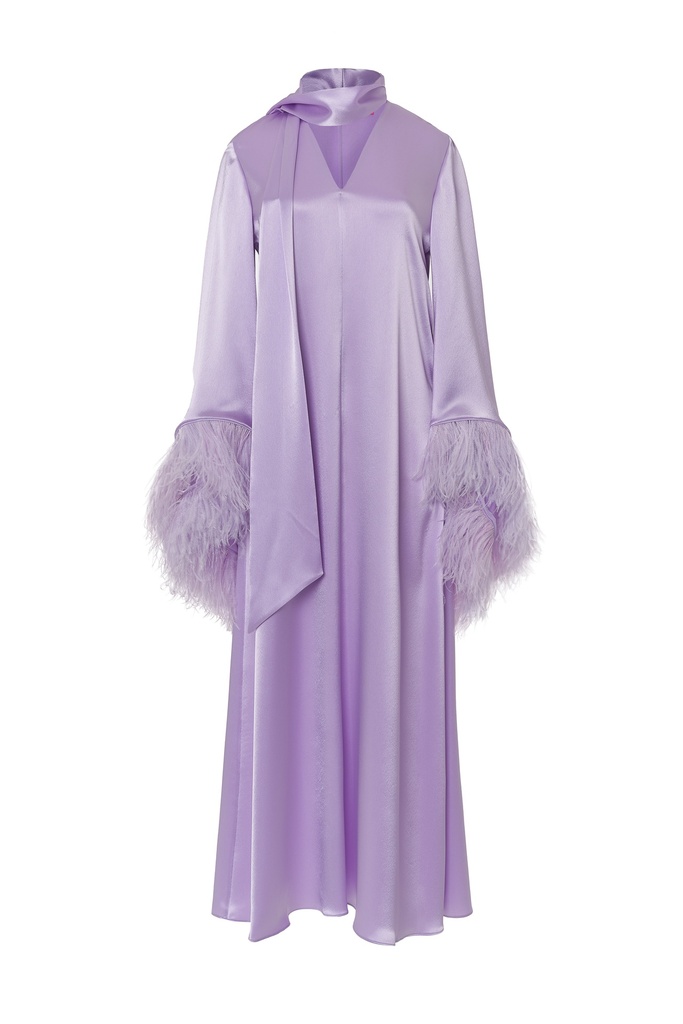 Vestido túnica con plumas